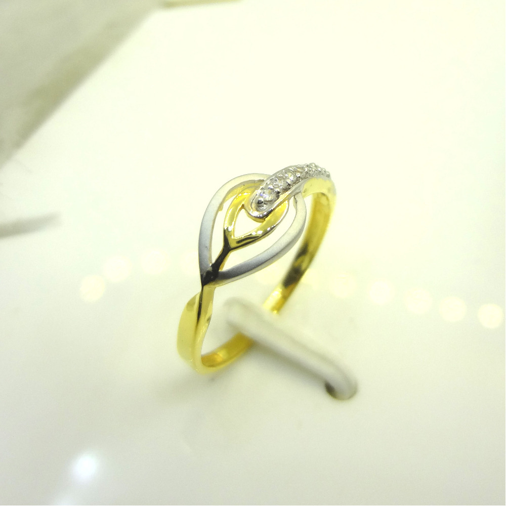 unique designer cz diamond 22 kt diamond ladies ring