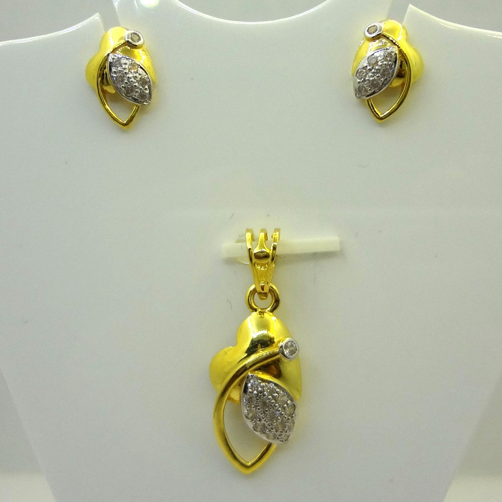 Daily wear magnificent 22kt gold pendant set