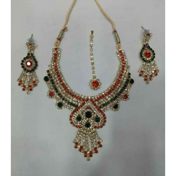 Fancy Diamond Necklace Set
