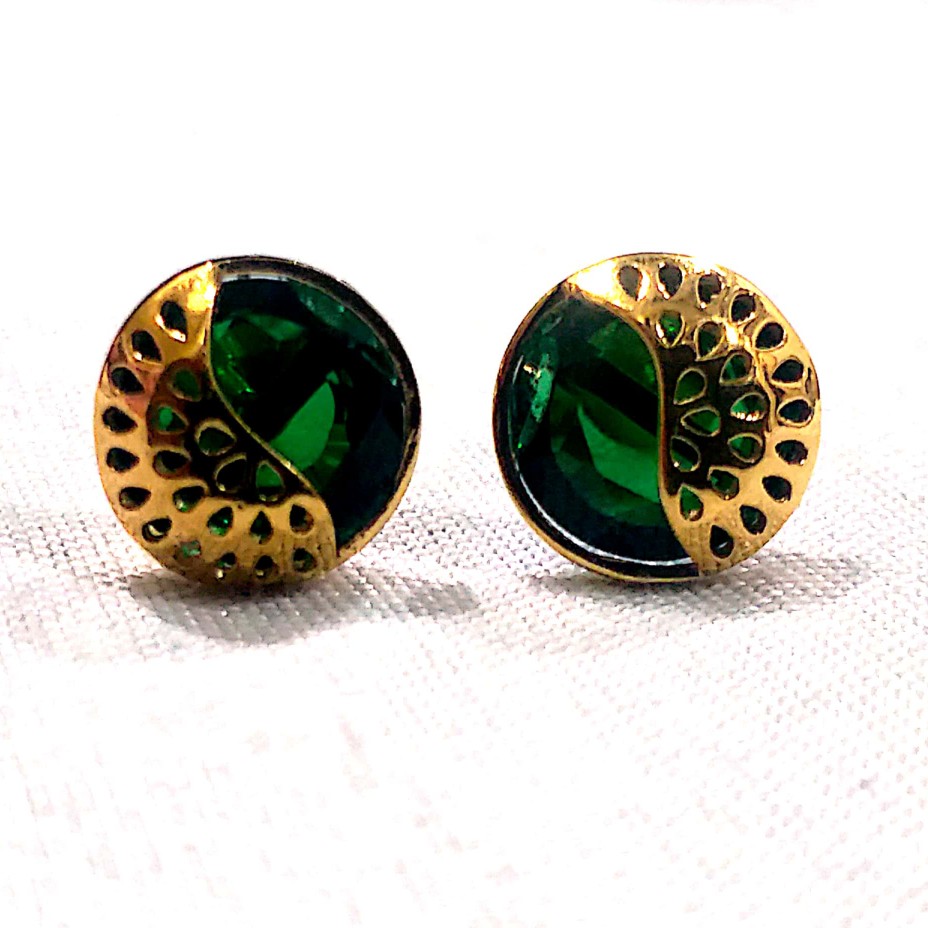 18k gold fancy earring