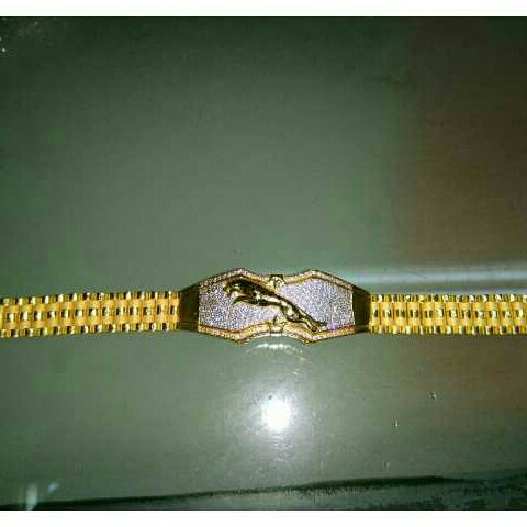 22KT Gold Lucky