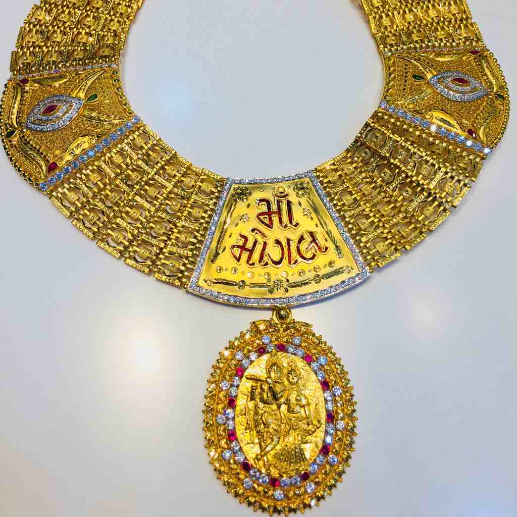 916 Gold Mogal Maa Bharvadi chain