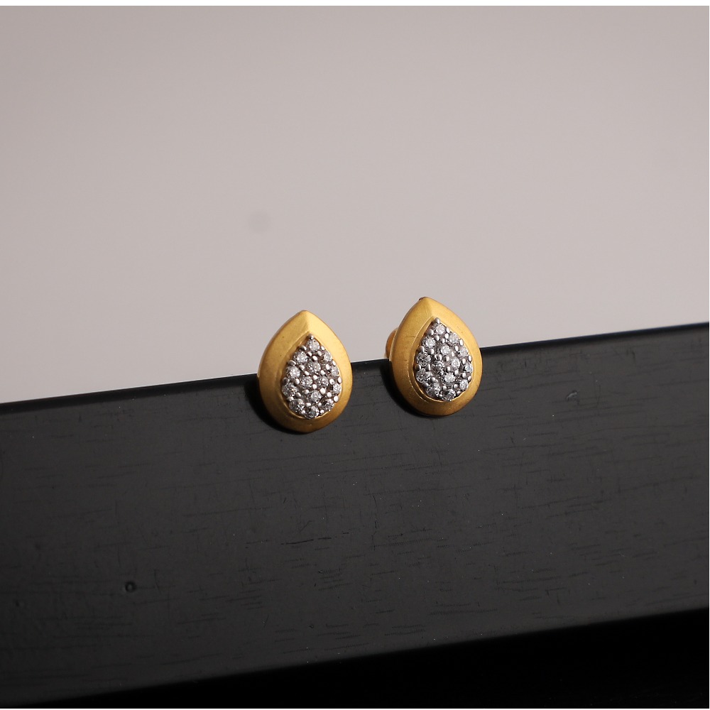 916 gold cz  earring
