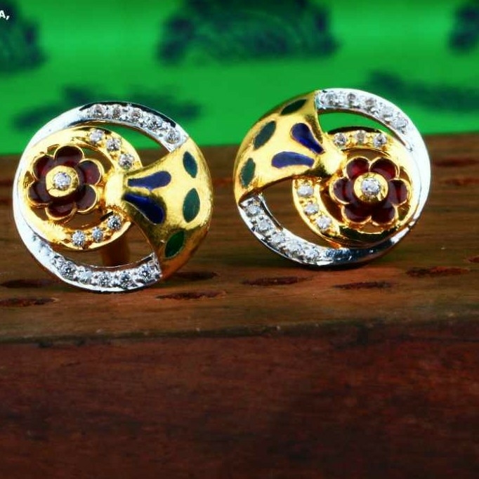 22KT Gold Ladies Fancy Earring