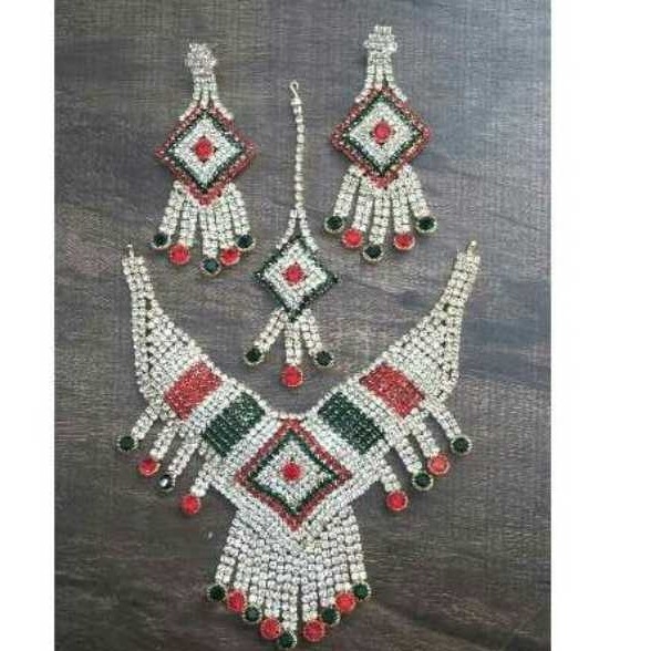 Fancy Diamond Set