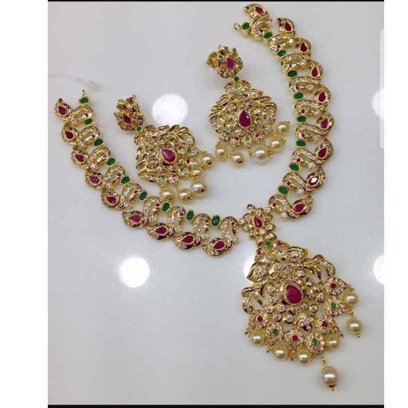 Fancy Diamond Necklace Set