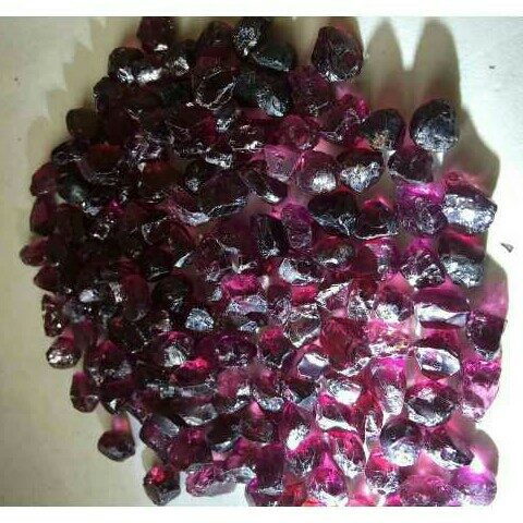 5000ct hexagonal red garnet