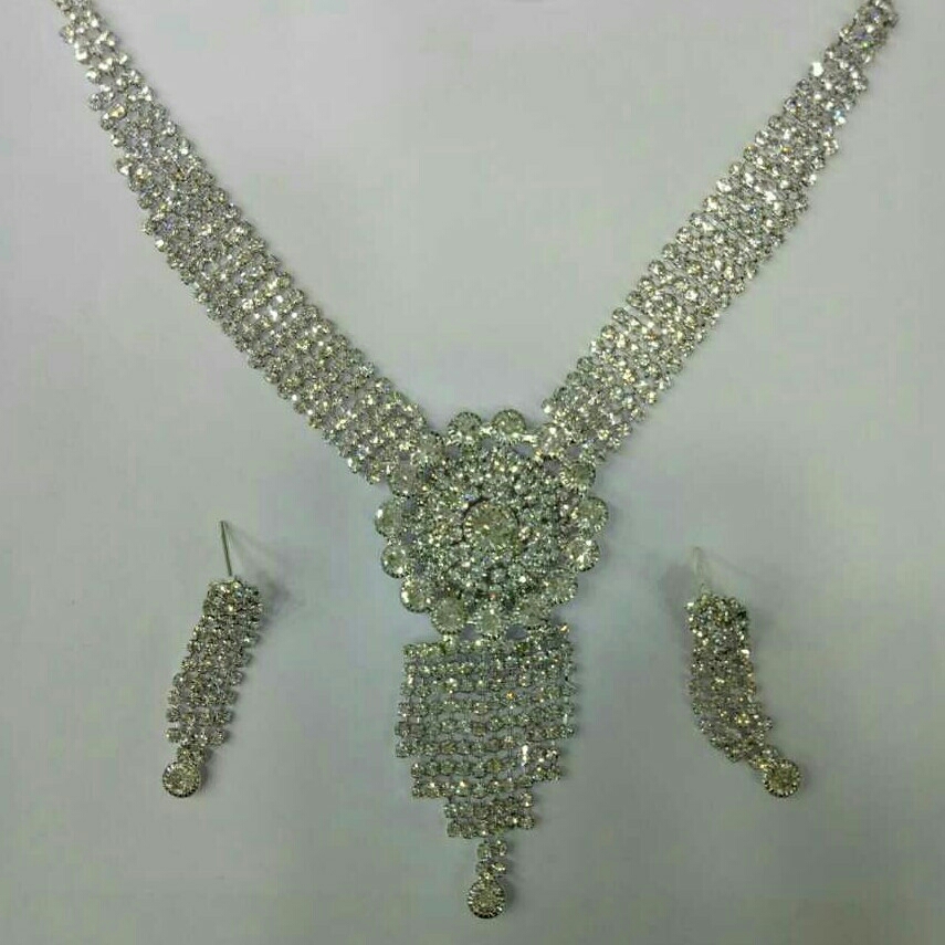 Diamond Necklace Set