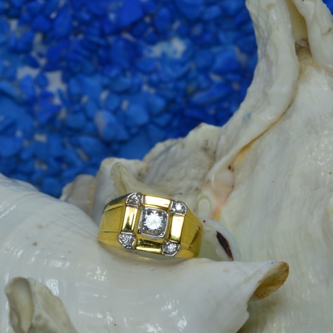 Ladies Ring