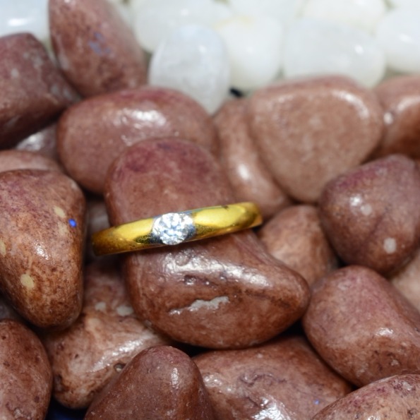 Ladies Gold Ring