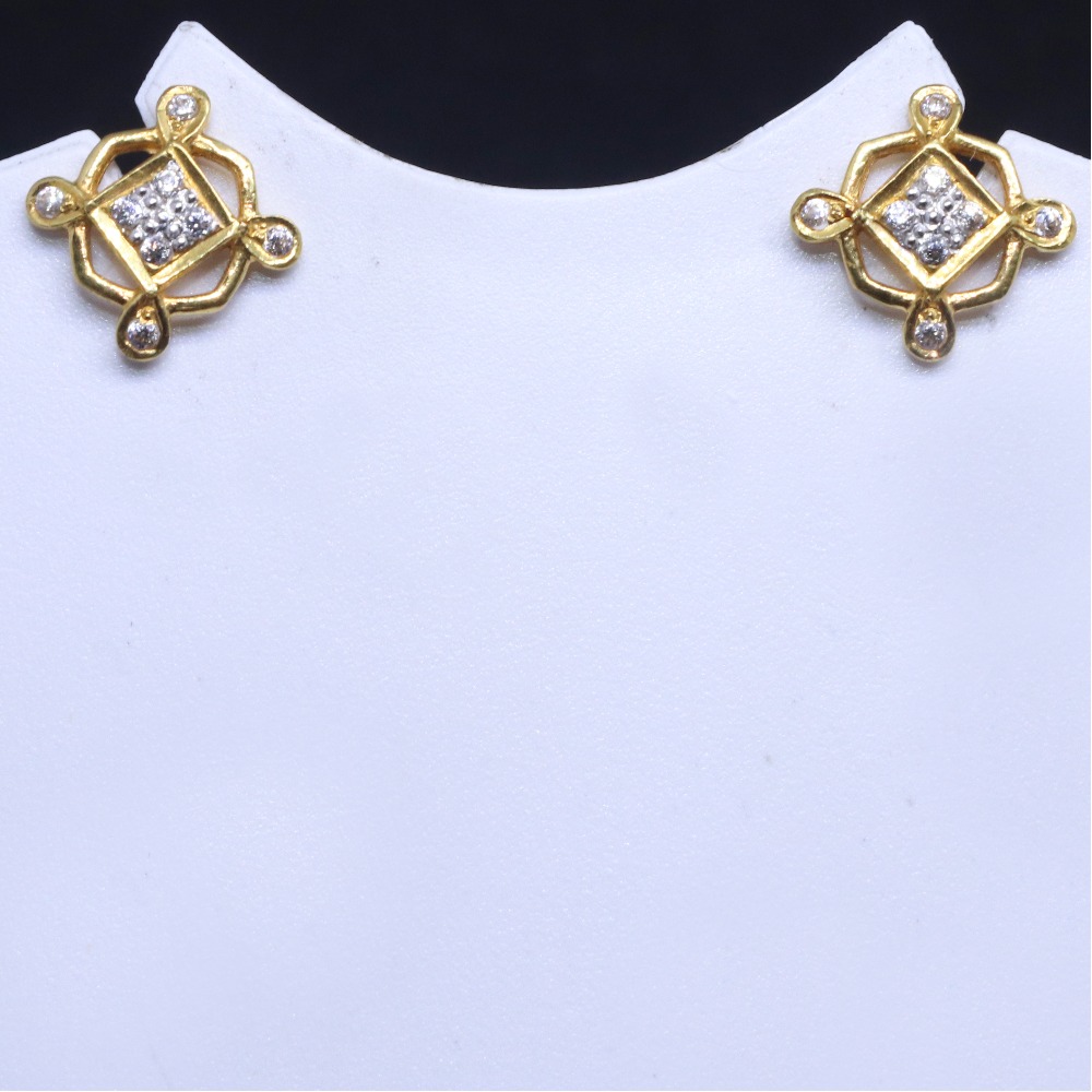 22KT / 916 Gold Delicate Small Design Earring for Ladies BTG0079