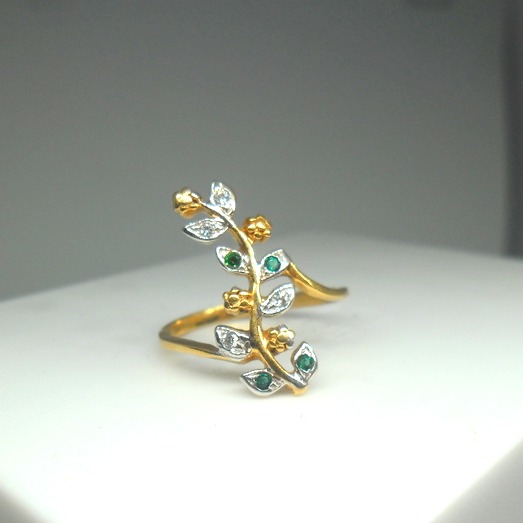 22KT / 916 gold wellpatti shape daiy ware ring for ledies LRG0197
