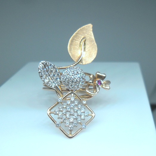 18kt rose gold fancy special occasional ladies ring lrg0546