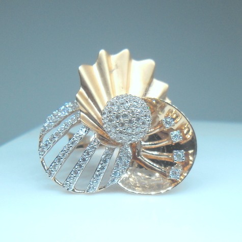 18kt rose gold fancy bridal ring