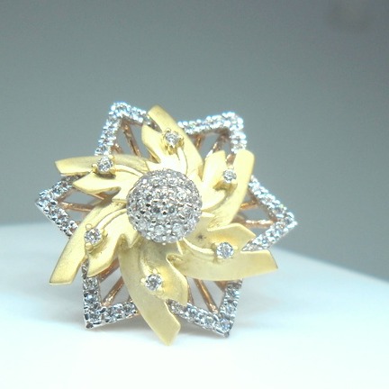 18kt  rose gold fancy flower cut with matte finish bridal ladies ring lrg0612