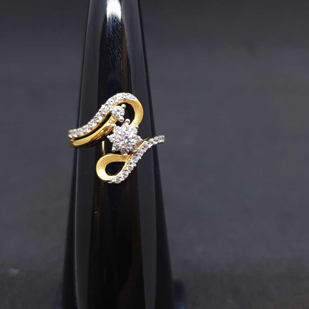 Ladies Ring Diamond LRG-0102