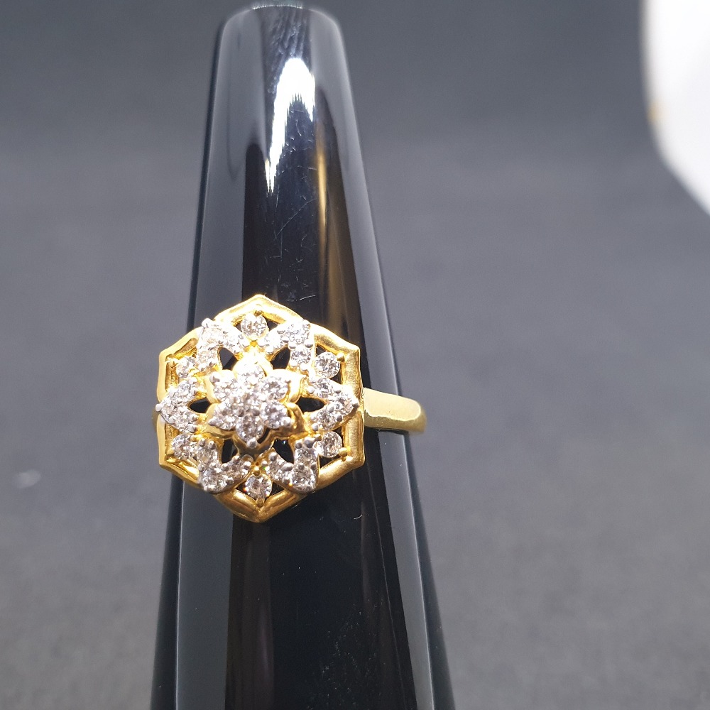 Ladies Ring Diamond LRG-0058