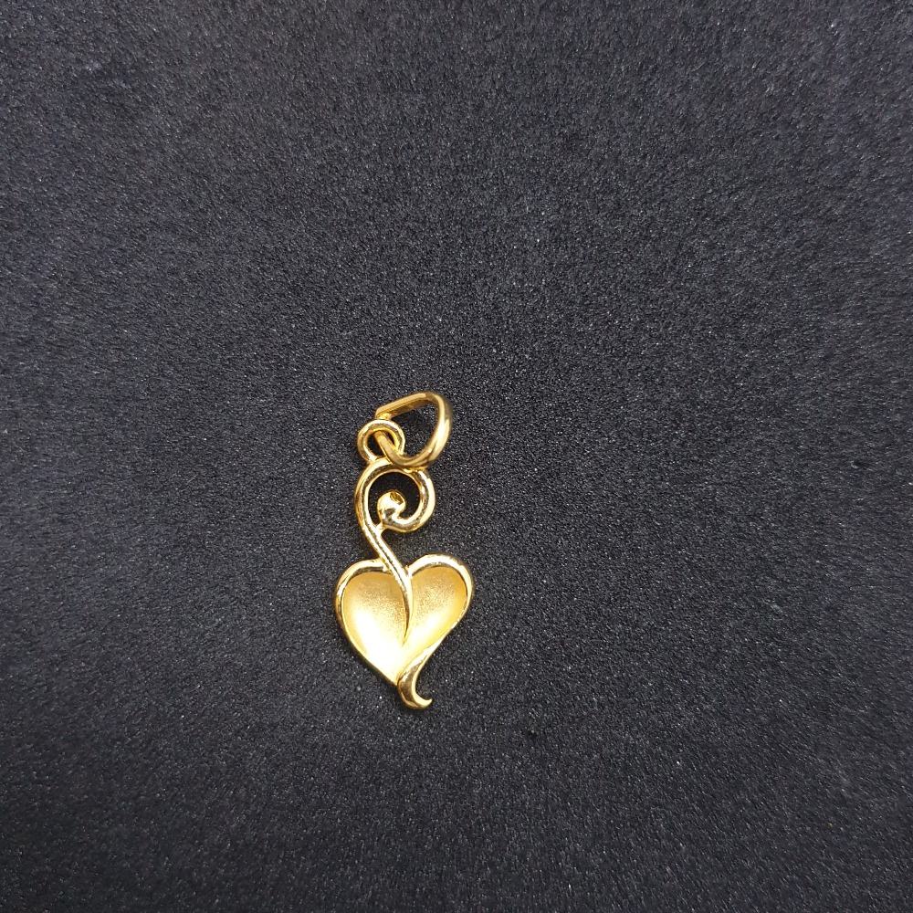 Fancy Pendant PNG-0171