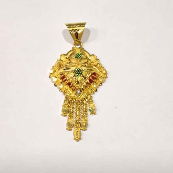 916 Gold Triangle Pendant