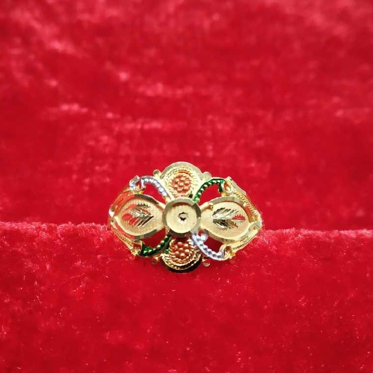 20kt Gold Modern Ladies Ring