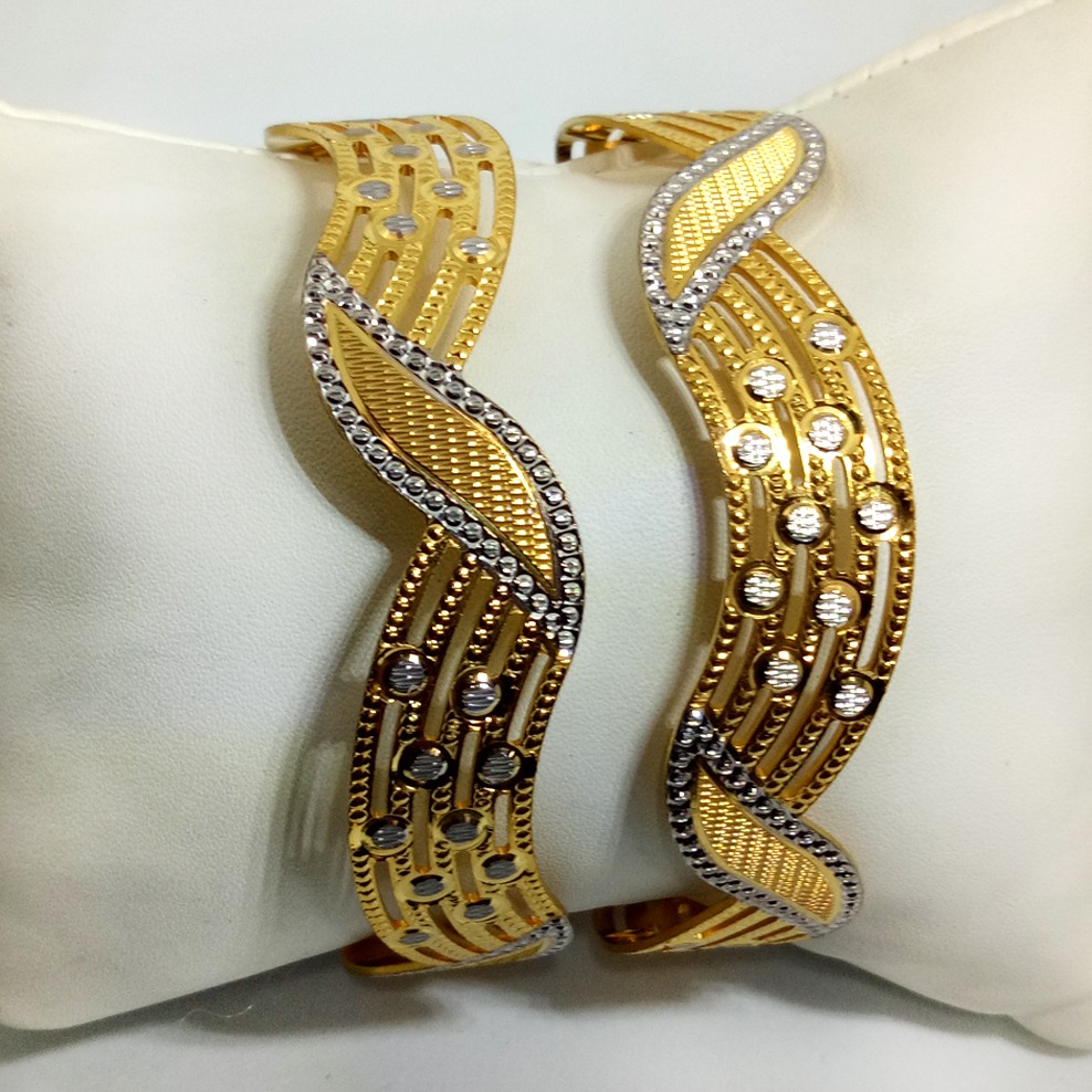 22K Gold Contemporary Machine Cut Bangles KB-B006
