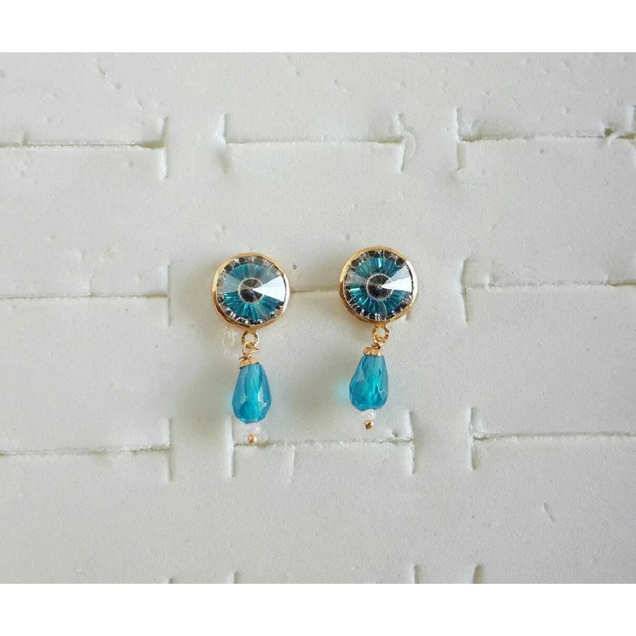 22KT Gold Ladies Fancy Coloring Earrings