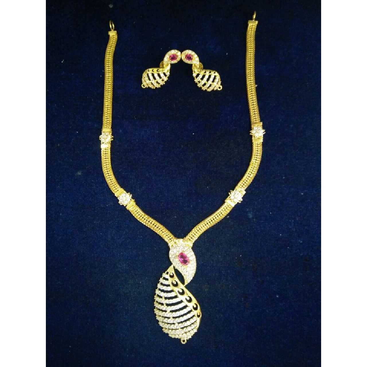 22KT yellow Gold Ladies Attractive Necklace Set