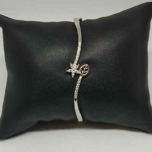 92.5 Sterling Silver Attractive Ladies Bracelet