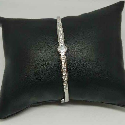 92.5 Solitare Style Sterling Silver Bracelet