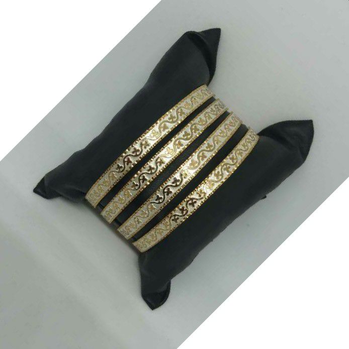 916 Glod Fancy Bangle