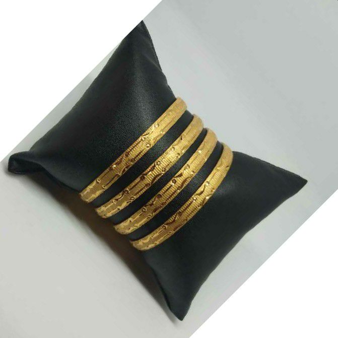916 Gold Bangle