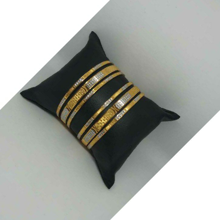 916 Gold 6 Piec Bangle Set