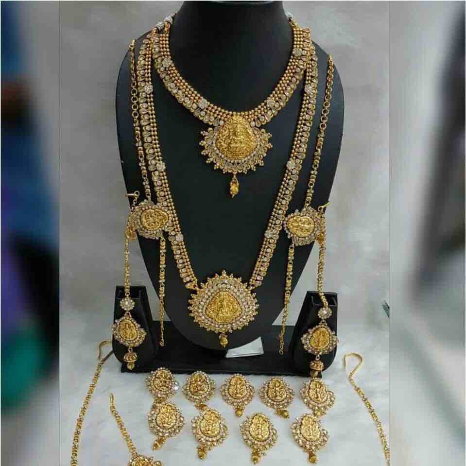 South Indian Attractive Bridal Set