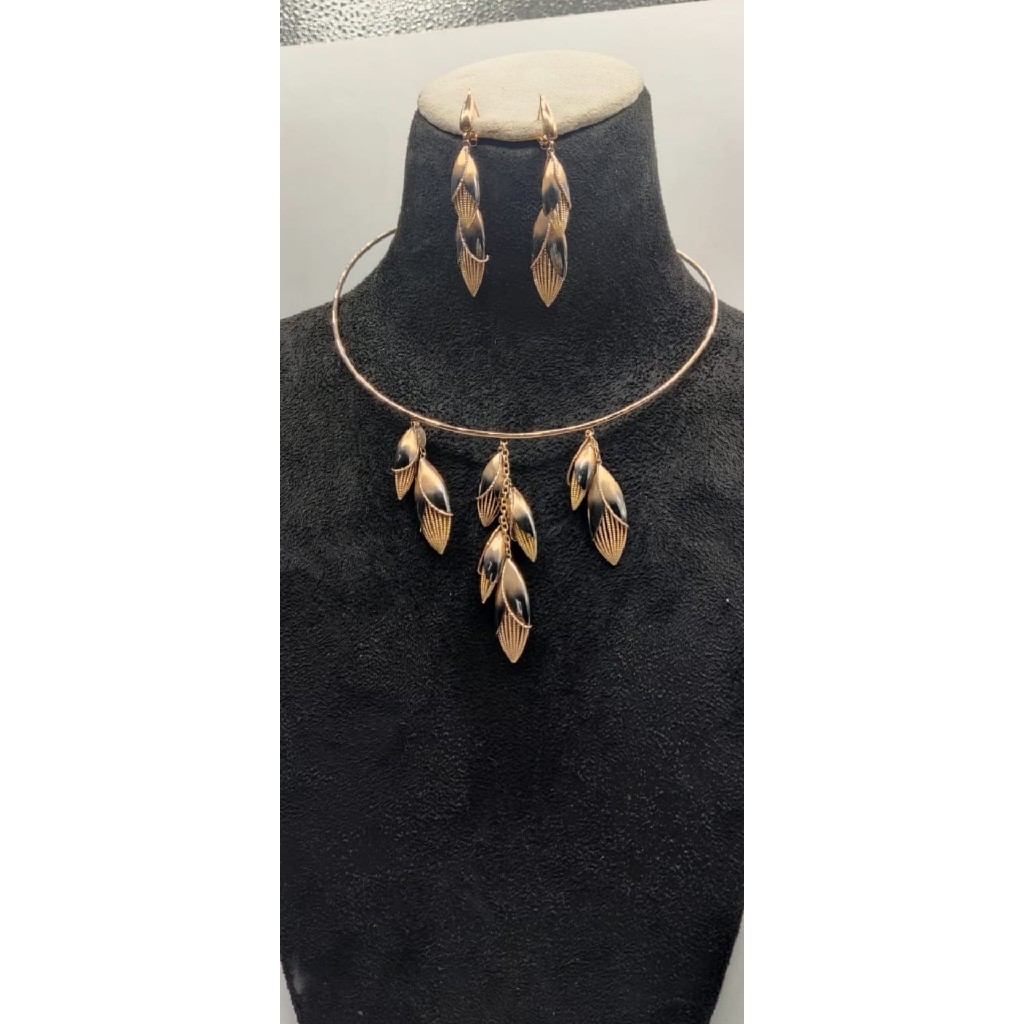 18kt classic necklace set