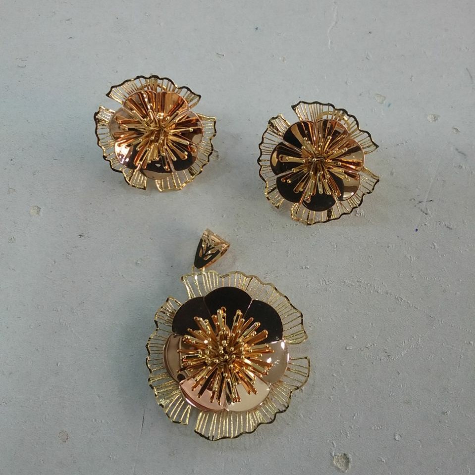 fancy 18kt Italian and jewellery