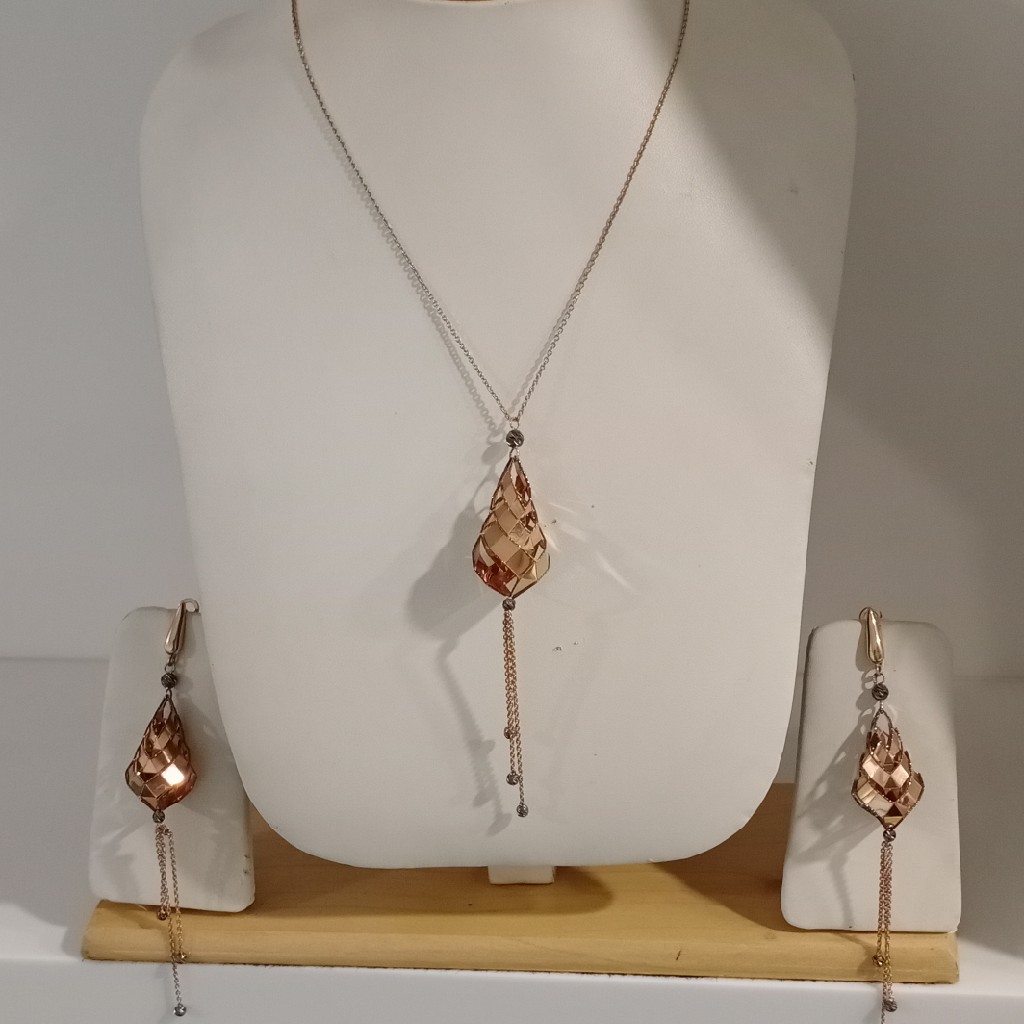 18kt Italian chains and jewelry