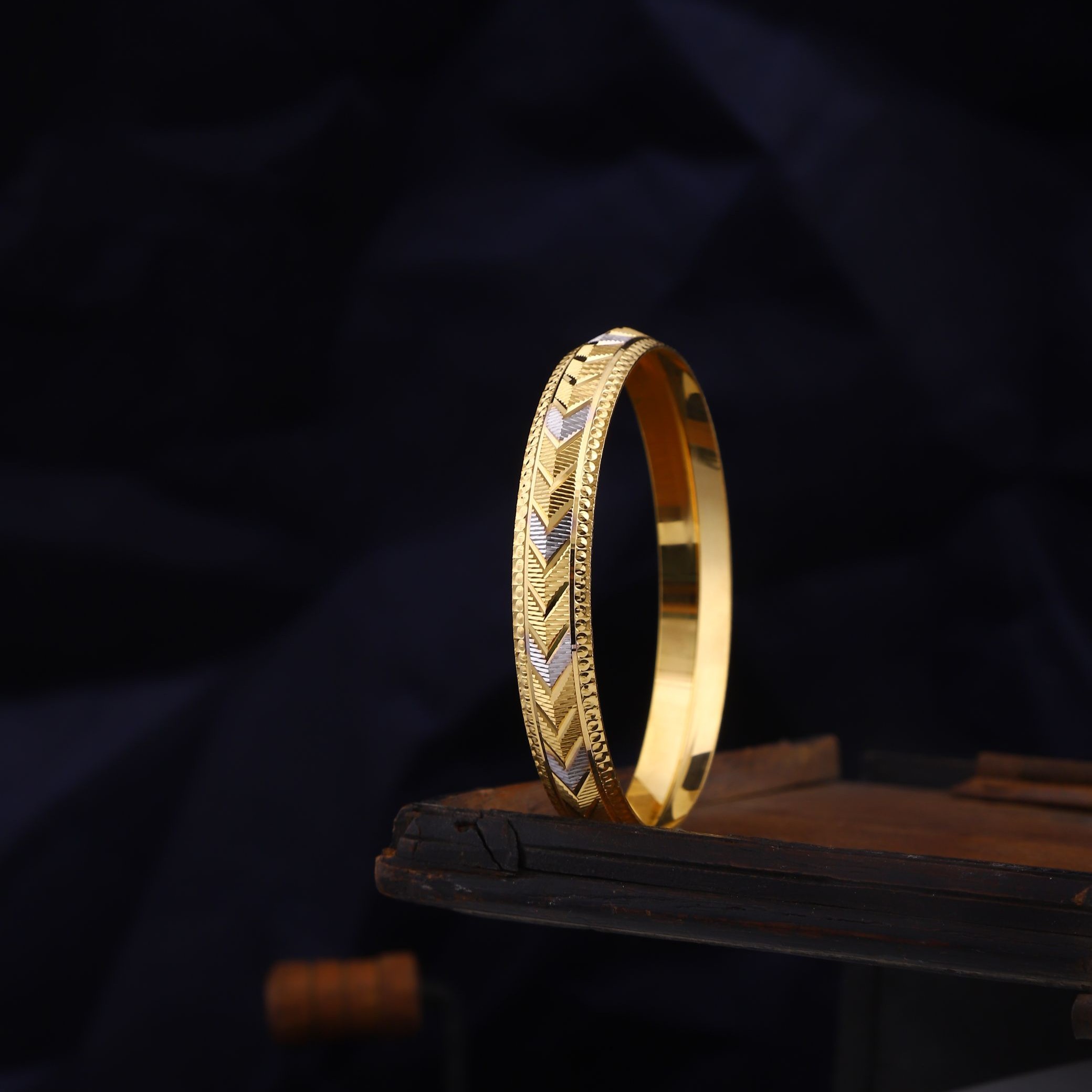 916 Gold Classic Mens Kada
