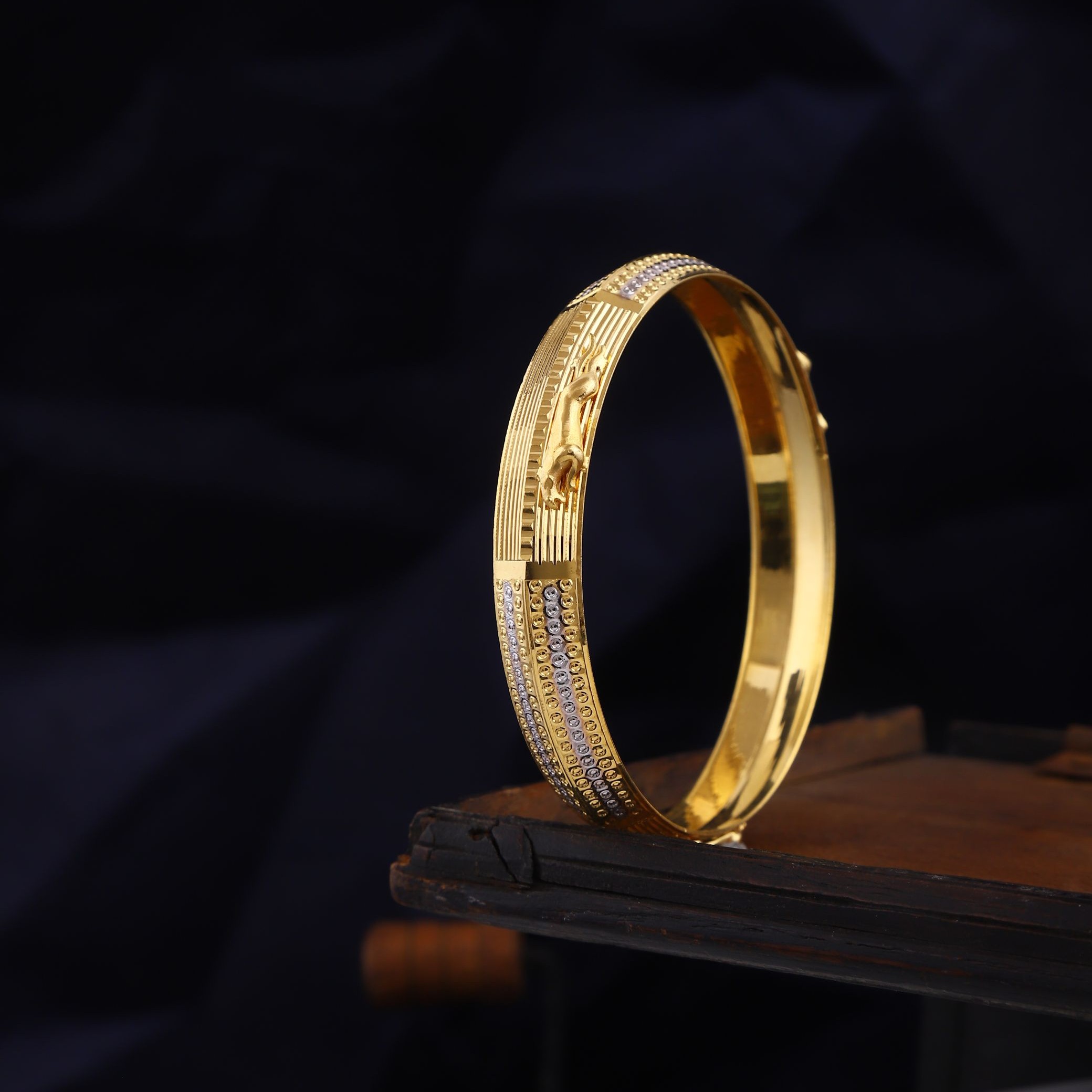 916 Gold Grand Kada