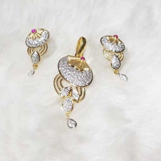 916 exclusive cz pendant set