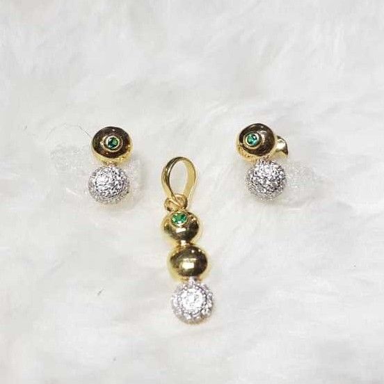 916 exclusive cz pendant set