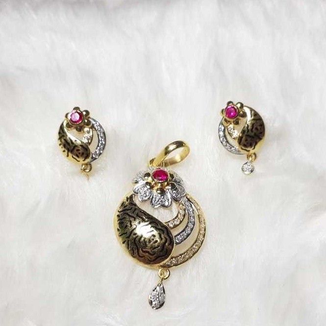 916 pendent set exclusive collection