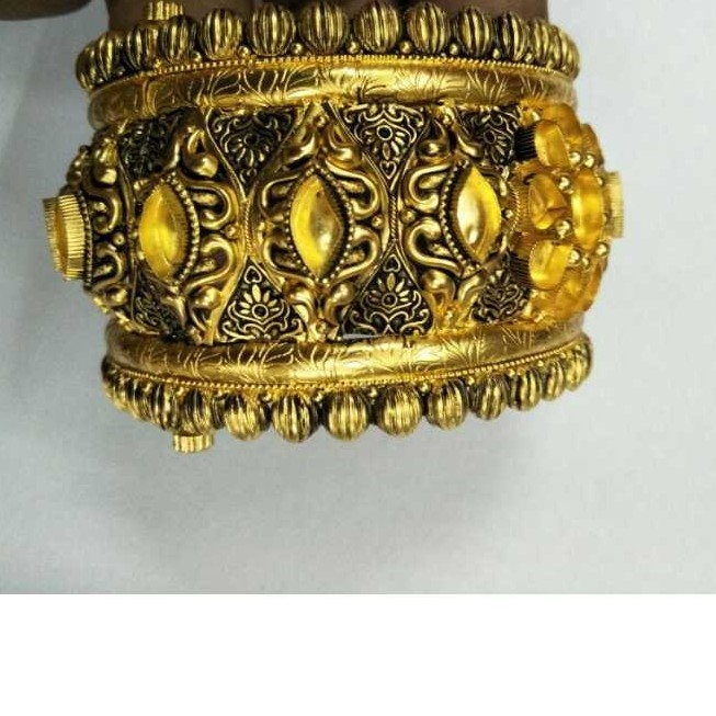 22KT Gold Designer Bangle