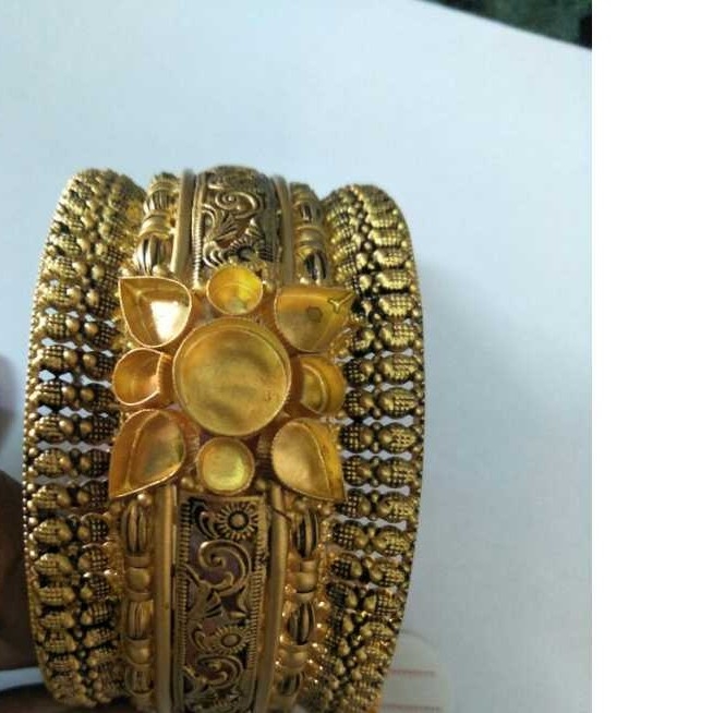 22KT Gold Ladies Designer Bangles
