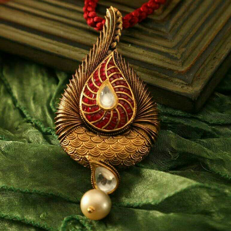 22K / 916 Gold Antique Jadtar Earrings