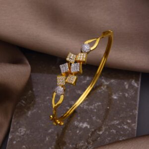 GOLD SQUARE BOX BRACELET