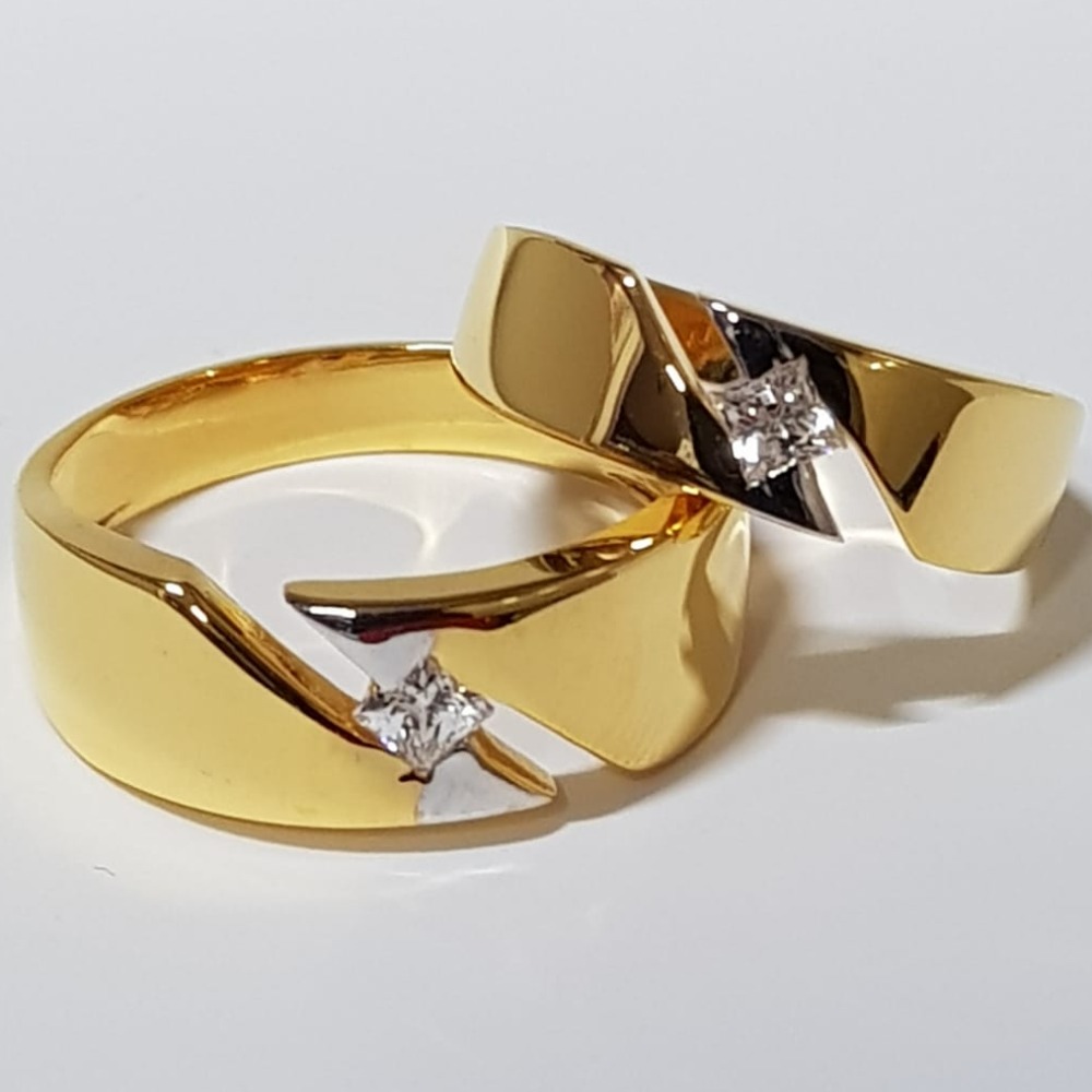 22 ct gold couple ring in single small diamond