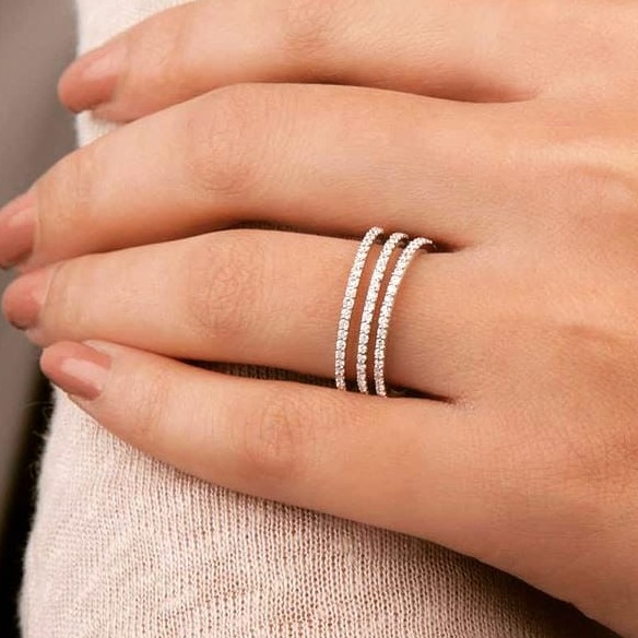 22 CT. GOLD RING THREE LAYER GRGA-00007