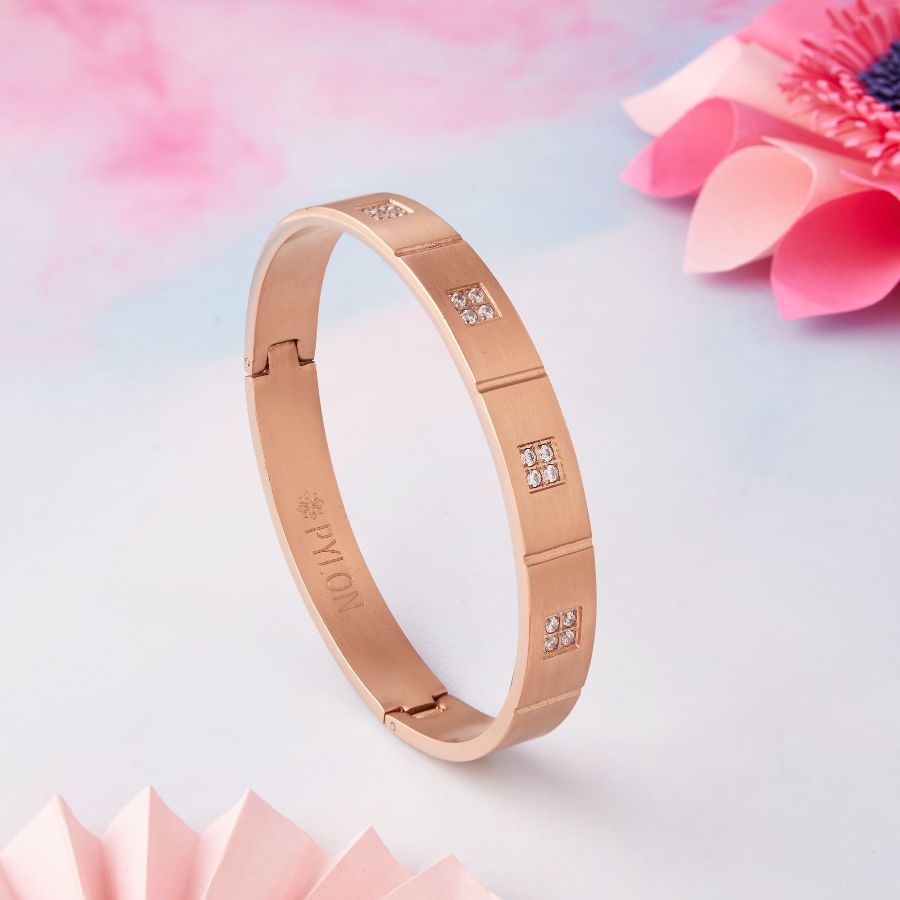 Squared Bracelet in Rose gold