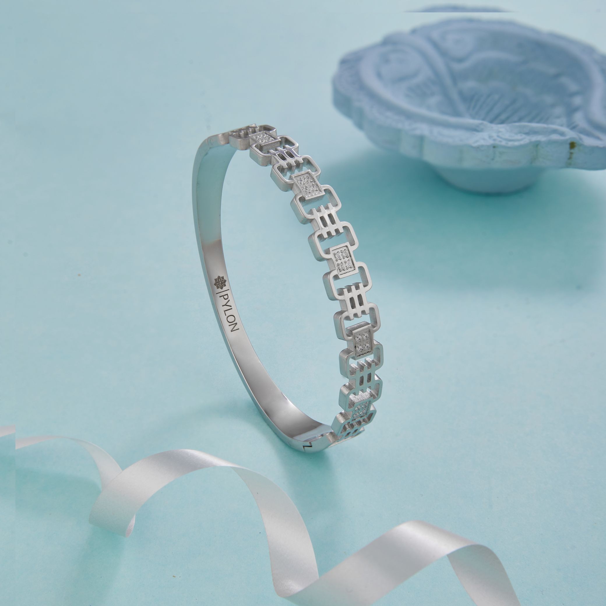 Metropolitan Matrix Cuff