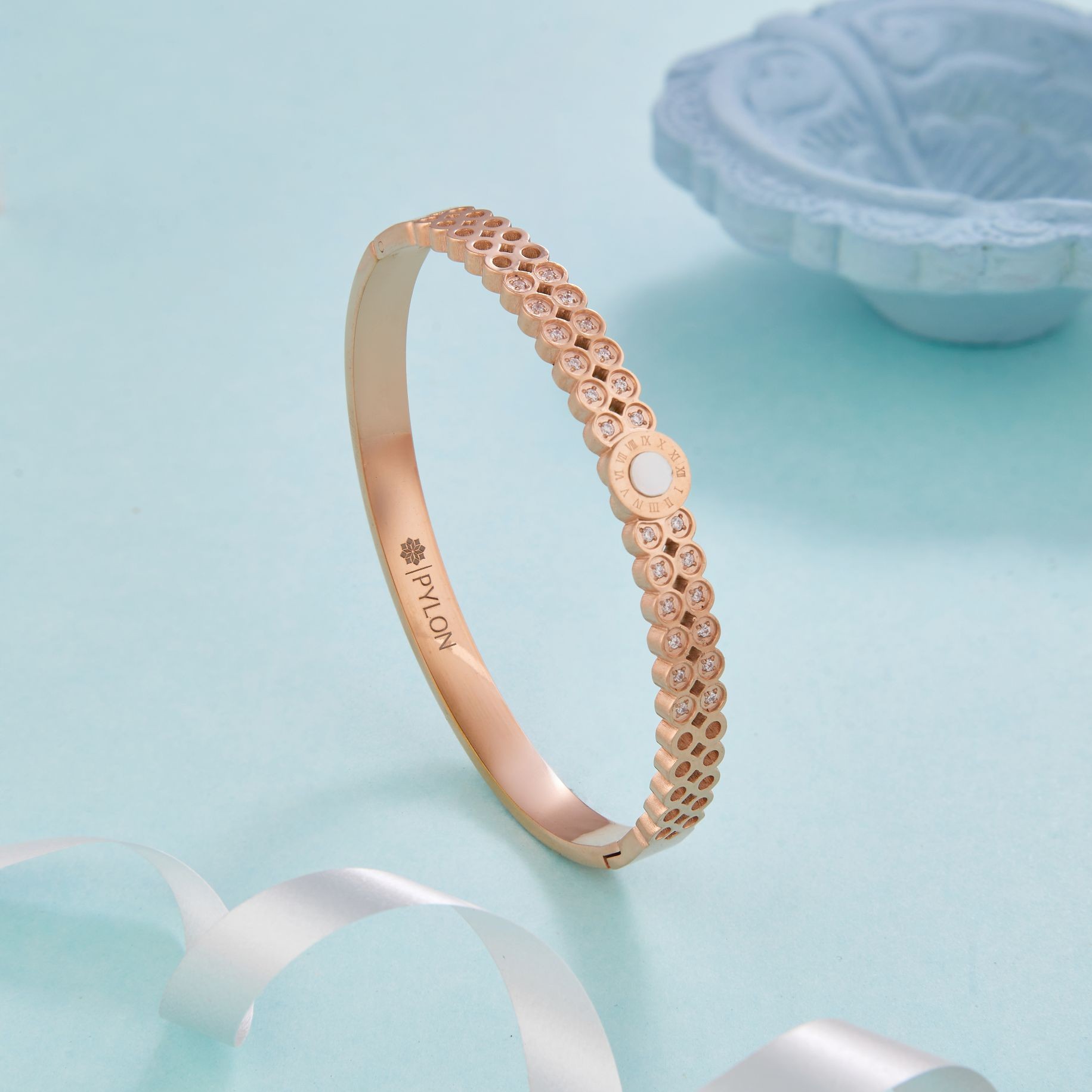 Rosetta Lattice Cuff